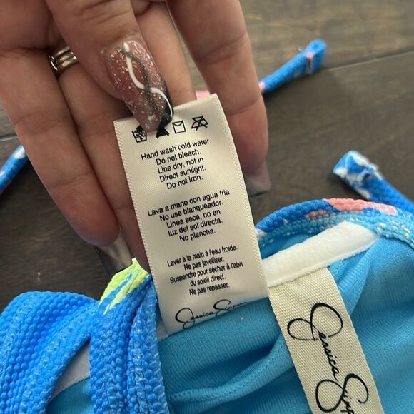 JESSICA SIMPSON Adjustable Cropped Cami Bikini Top CASPIAN MULTI Beach Vibes - Picture 10 of 12